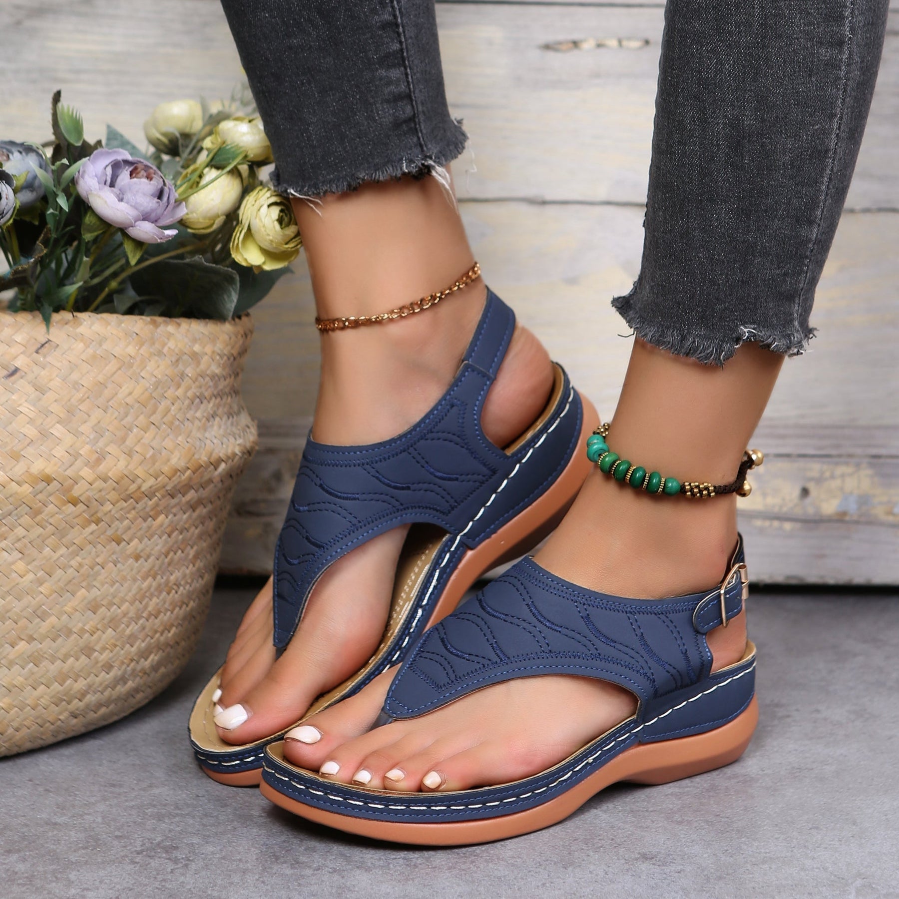 Nira Lightweight Comfortable Sandals