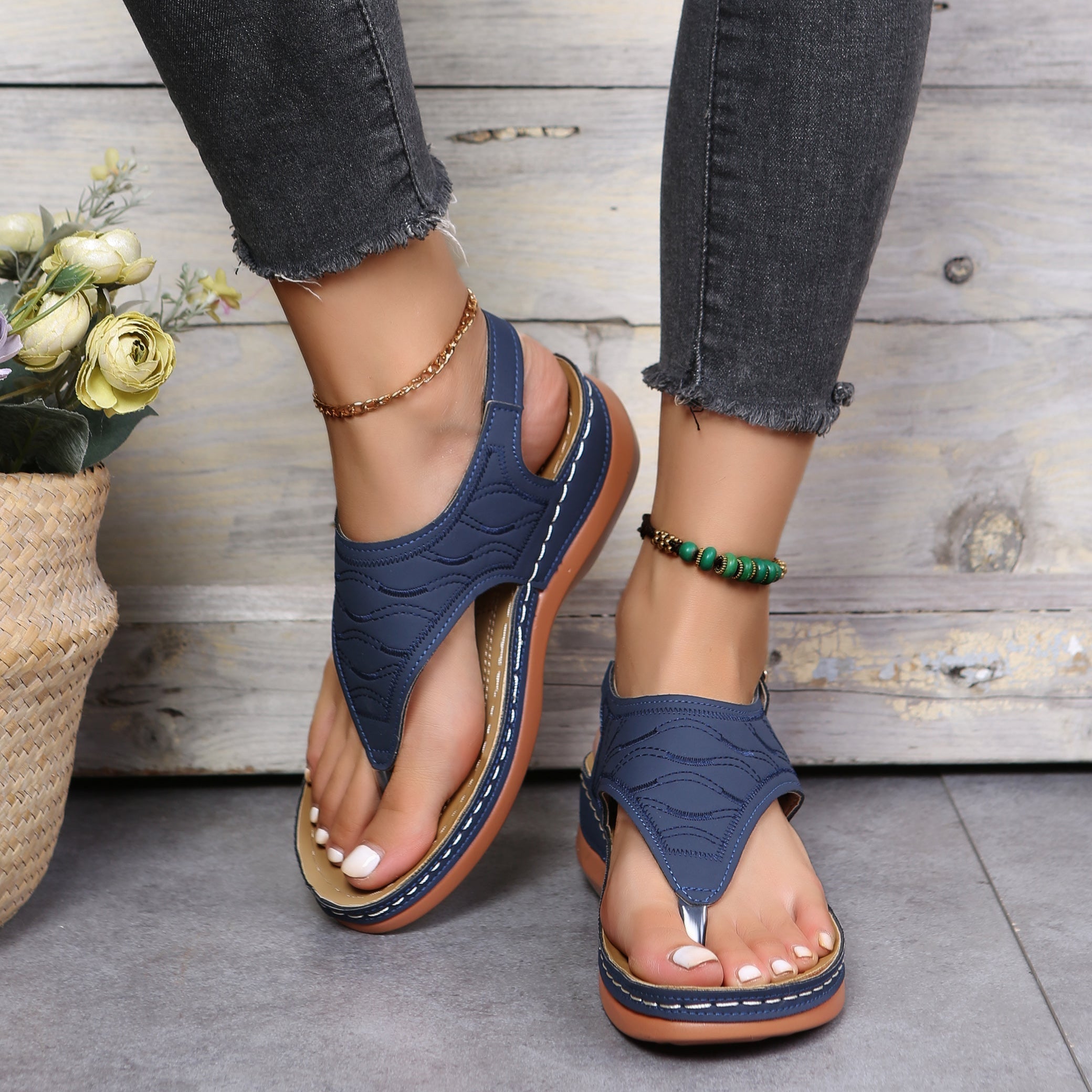 Nira Lightweight Comfortable Sandals