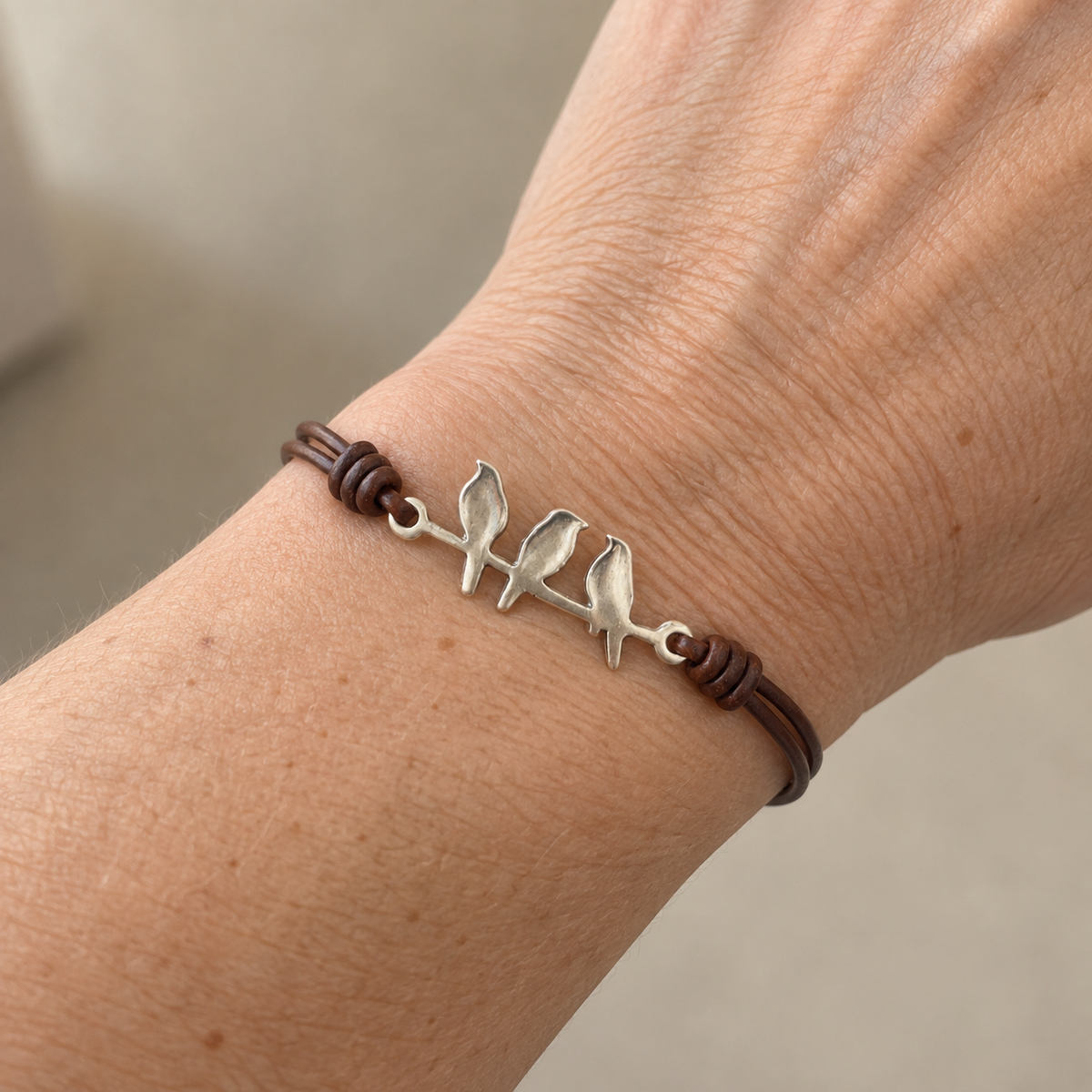 VINTAGE BIRD CHARM ROPE BRACELET