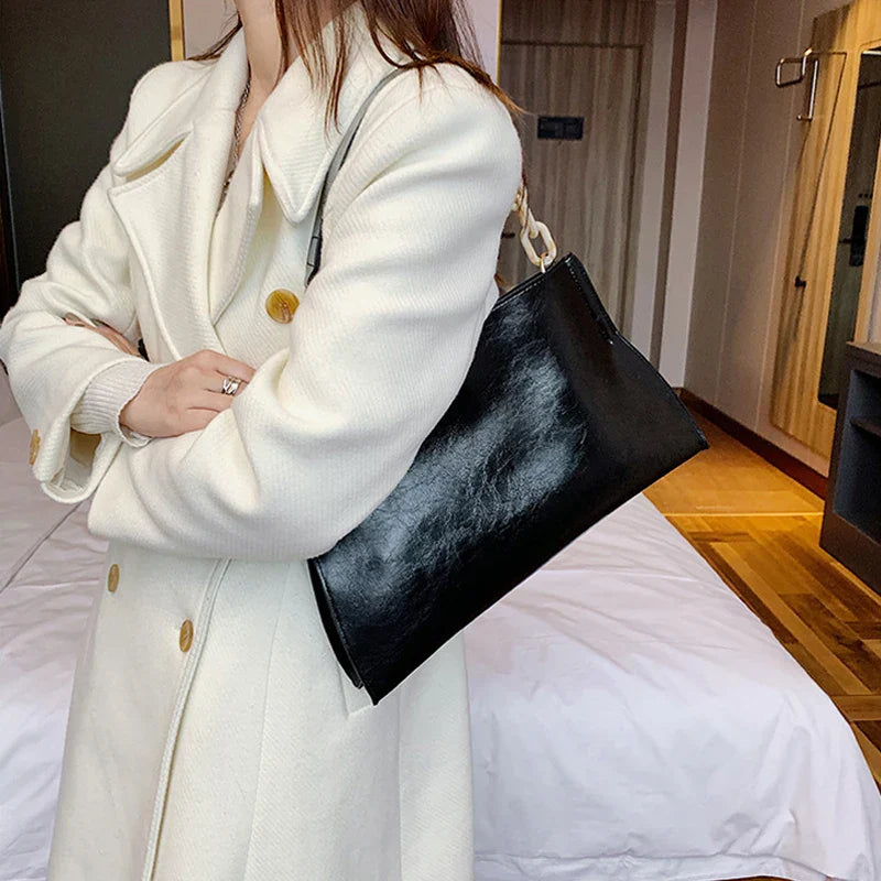 Chic Soft Leather Shoulder Bag | Spacious Fashion Handbag