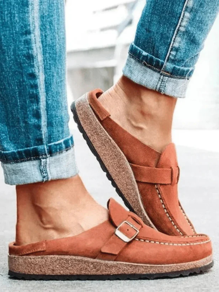 Valencia | Suede Buckle Comfort Clogs