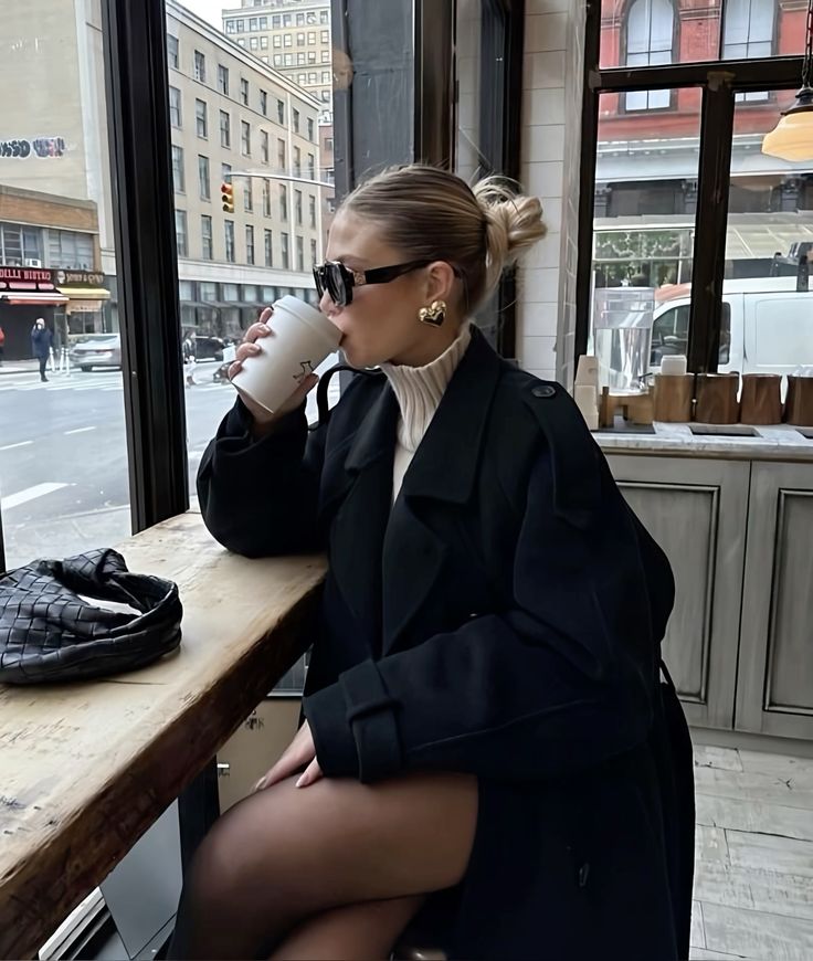 Mina | Classic Trench Coat for Stylish Seasons